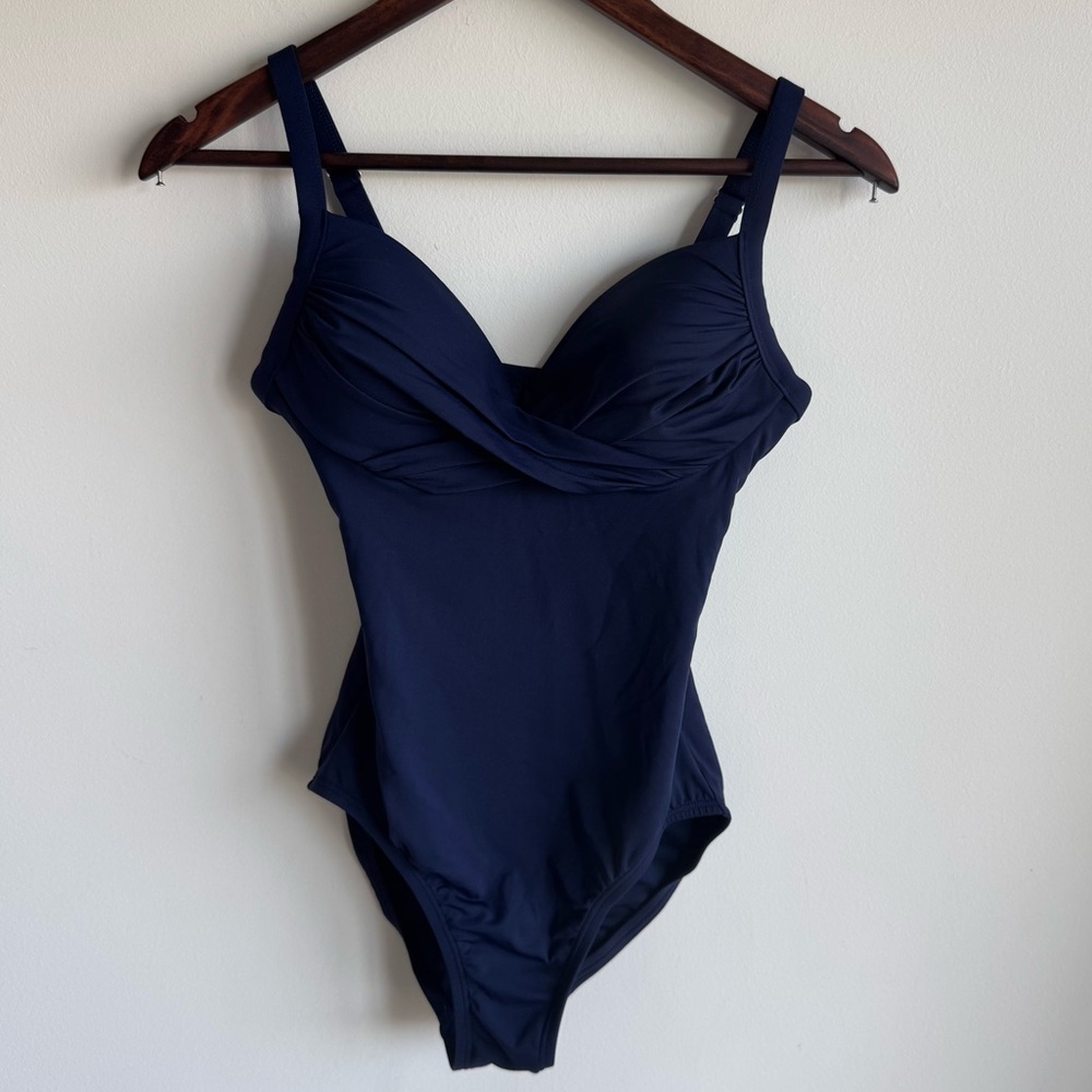 Land's End Navy Sculpting Suit Draped One Piece Swim Size 4 Long Torso - Picture 2 of 7